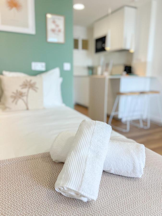 Cozy Studio With Sea Views Benalmádena Exterior photo